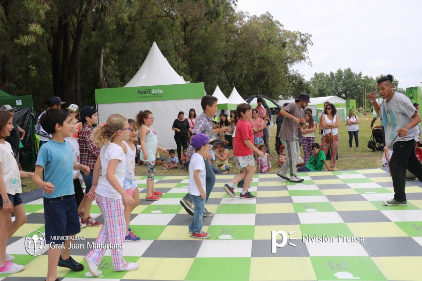 AcercArte pas por Madariaga y unas 20 mil personas disfrutaron de la 