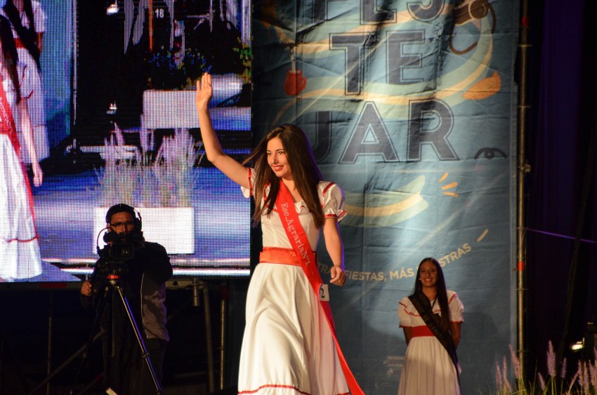 Se realiz el desfile presentacin de Buenas Mozas