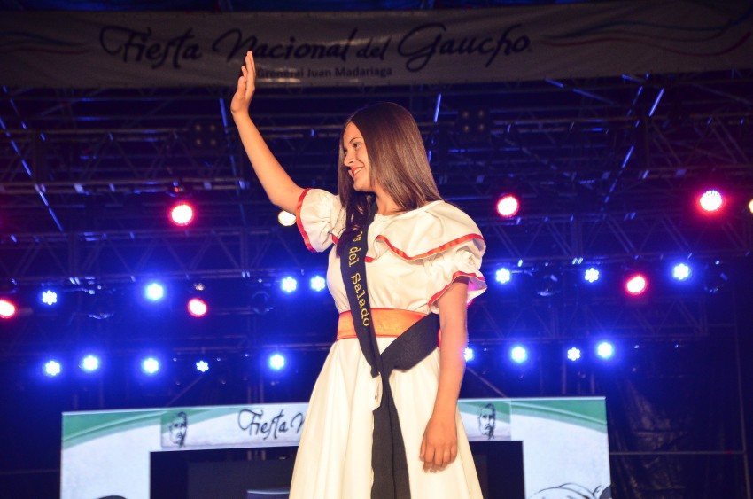 Se realiz el desfile presentacin de Buenas Mozas