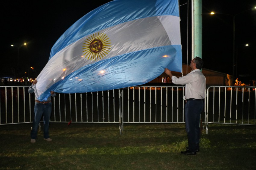 El intendente particip de la apertura del Escenario Mayor