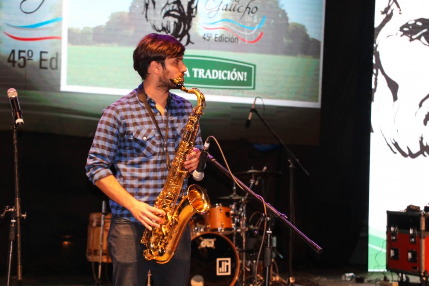 El intendente particip de la apertura del Escenario Mayor