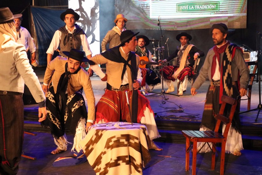 El intendente particip de la apertura del Escenario Mayor