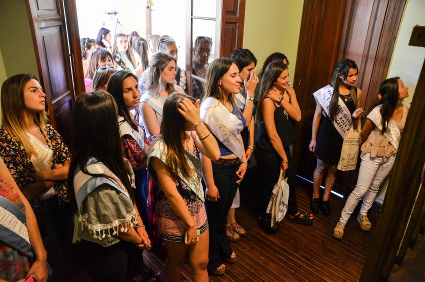 Reinas invitadas recorrieron la ciudad y sus museos