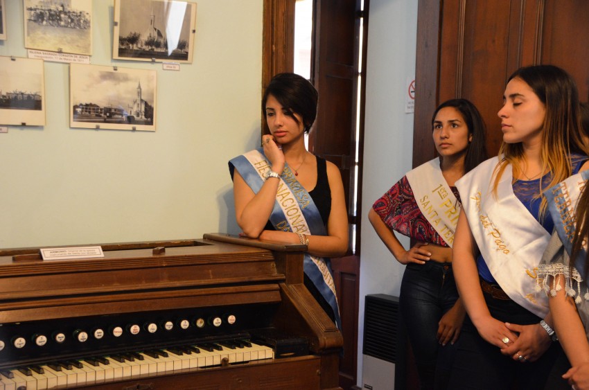 Reinas invitadas recorrieron la ciudad y sus museos
