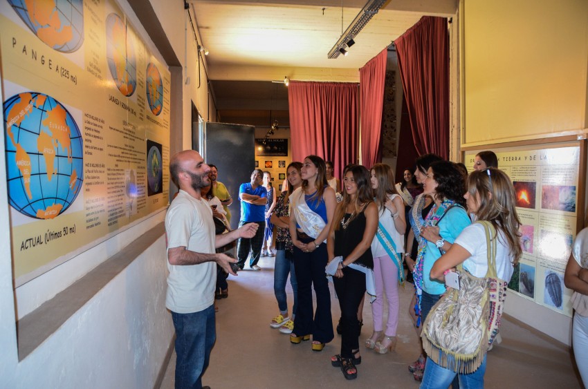 Reinas invitadas recorrieron la ciudad y sus museos