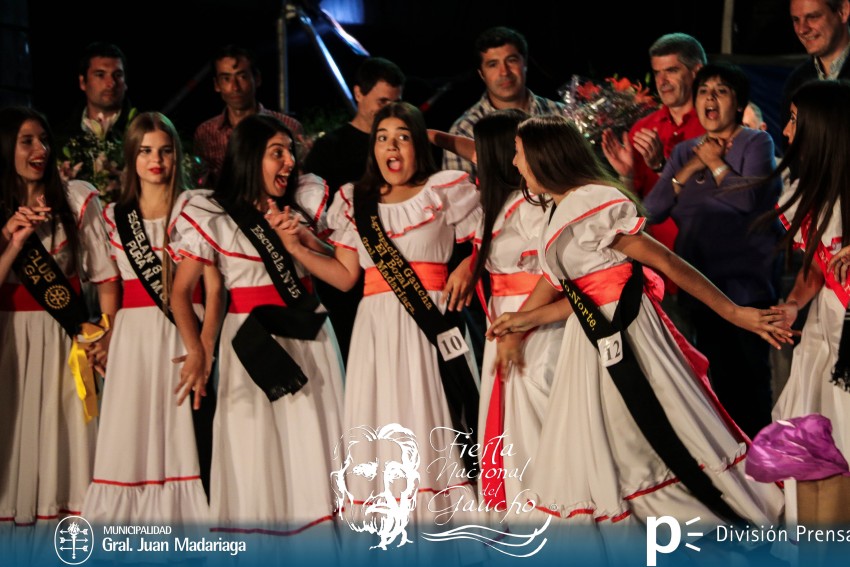 La eleccin de la Flor del Pago en fotos