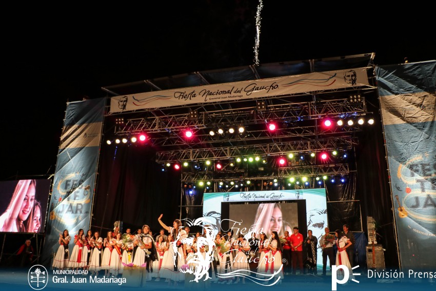 La eleccin de la Flor del Pago en fotos