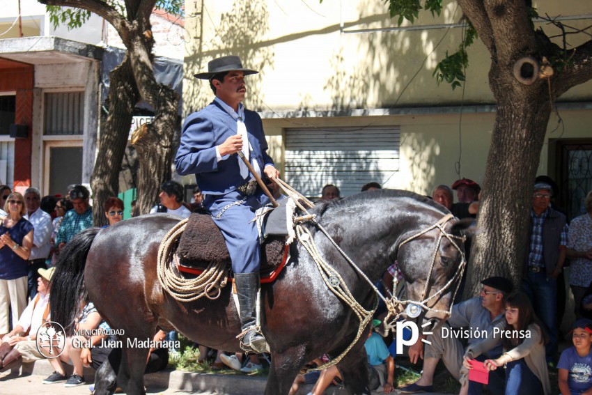 Las mejores fotos del desfile de gala de la Fiesta Nacional del Gaucho