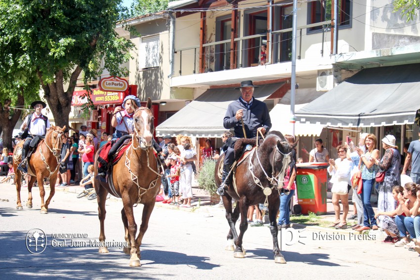 Las mejores fotos del desfile de gala de la Fiesta Nacional del Gaucho