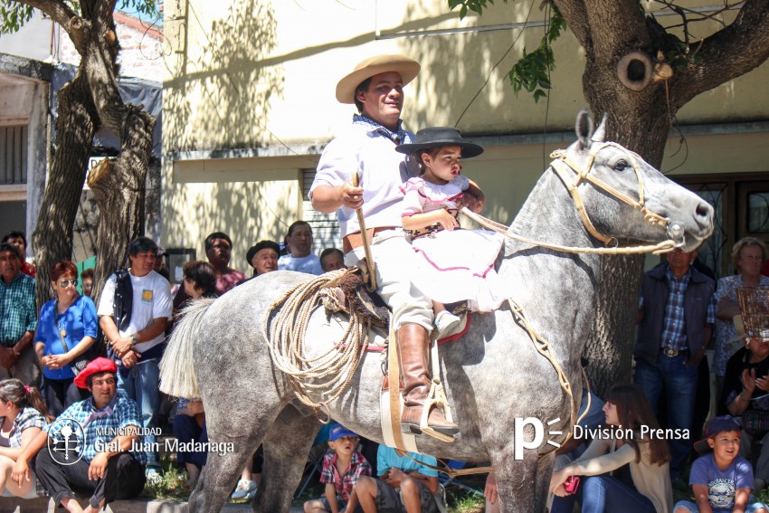 Las mejores fotos del desfile de gala de la Fiesta Nacional del Gaucho