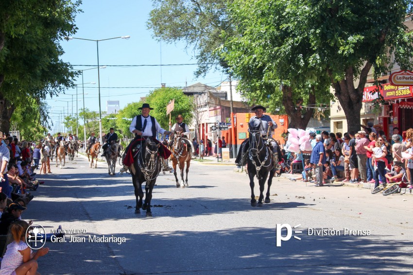 Las mejores fotos del desfile de gala de la Fiesta Nacional del Gaucho