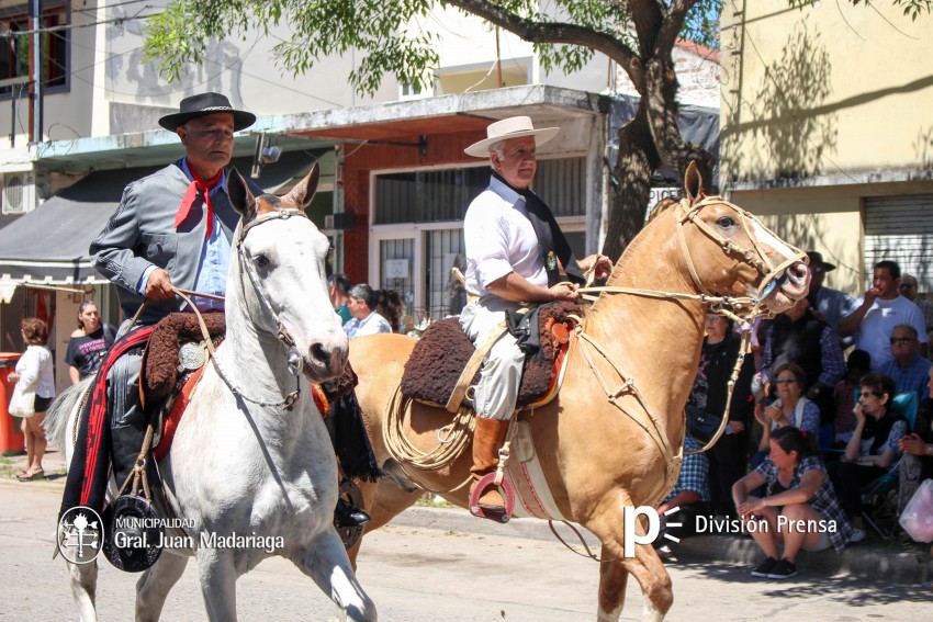 Las mejores fotos del desfile de gala de la Fiesta Nacional del Gaucho