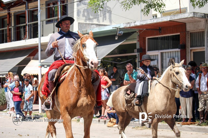 Las mejores fotos del desfile de gala de la Fiesta Nacional del Gaucho