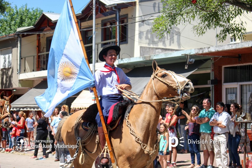 Las mejores fotos del desfile de gala de la Fiesta Nacional del Gaucho
