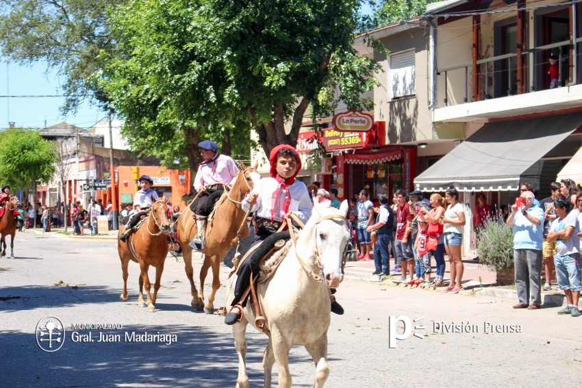 Las mejores fotos del desfile de gala de la Fiesta Nacional del Gaucho