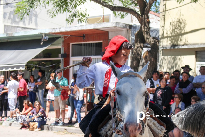 Las mejores fotos del desfile de gala de la Fiesta Nacional del Gaucho