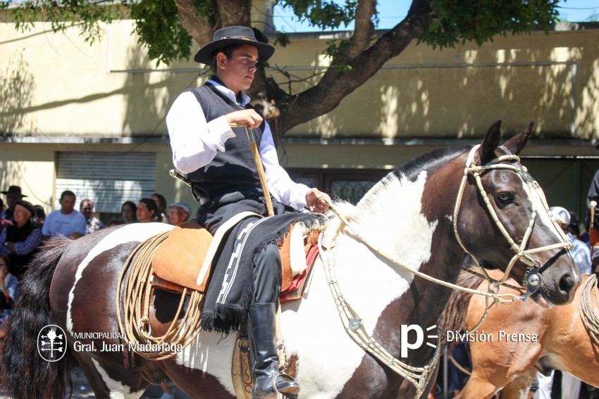 Las mejores fotos del desfile de gala de la Fiesta Nacional del Gaucho