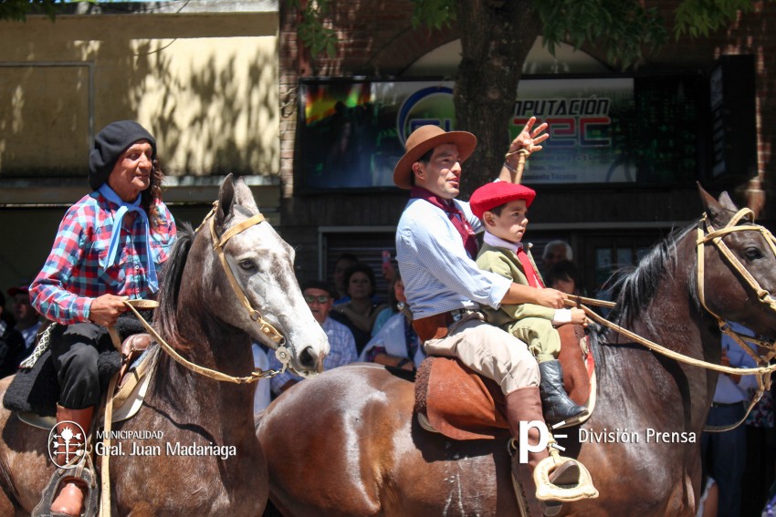Las mejores fotos del desfile de gala de la Fiesta Nacional del Gaucho