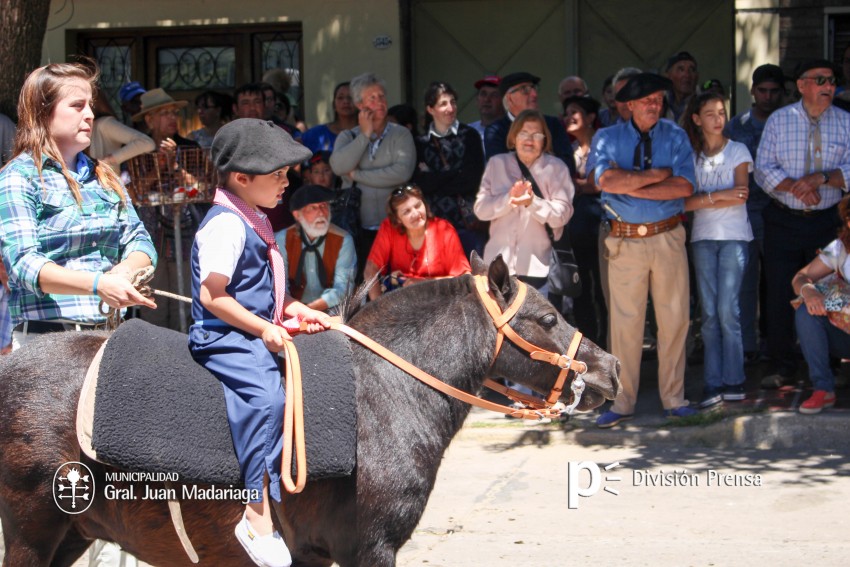 Las mejores fotos del desfile de gala de la Fiesta Nacional del Gaucho