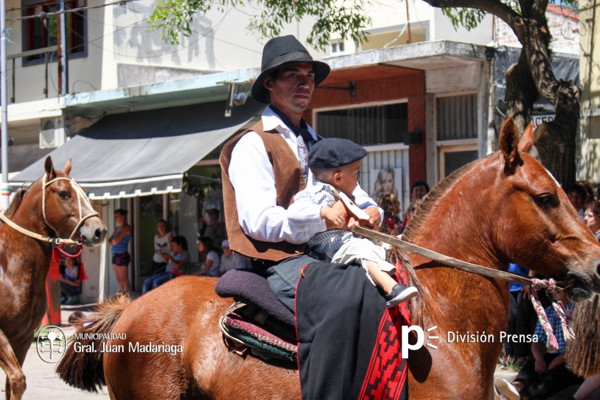Las mejores fotos del desfile de gala de la Fiesta Nacional del Gaucho