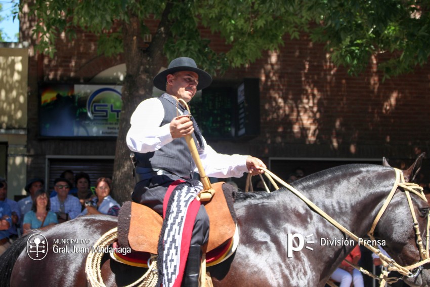 Las mejores fotos del desfile de gala de la Fiesta Nacional del Gaucho