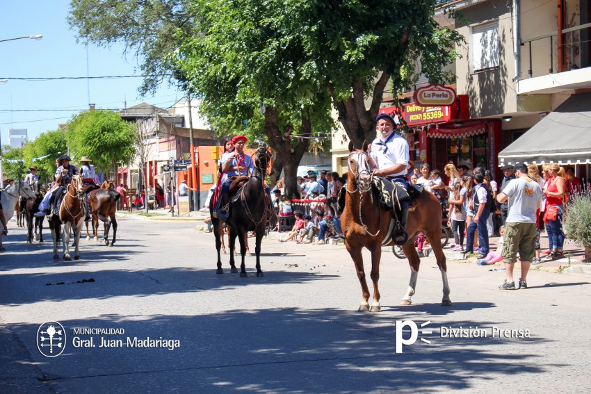 Las mejores fotos del desfile de gala de la Fiesta Nacional del Gaucho