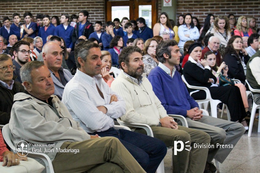 Contina la participacin de funcionarios en los egresos de institucio