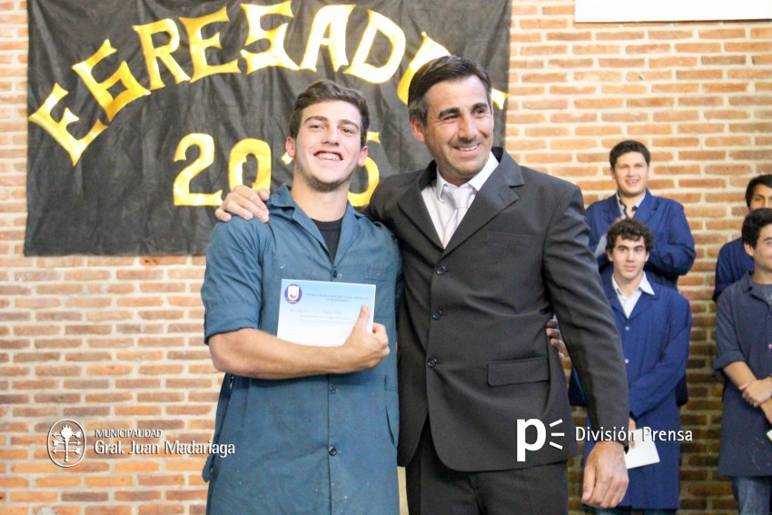 Contina la participacin de funcionarios en los egresos de institucio