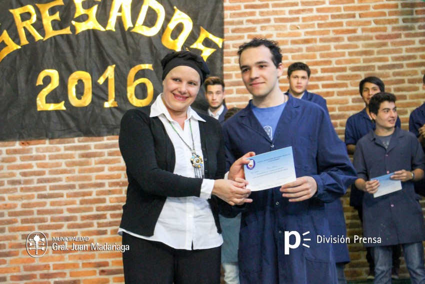 Contina la participacin de funcionarios en los egresos de institucio