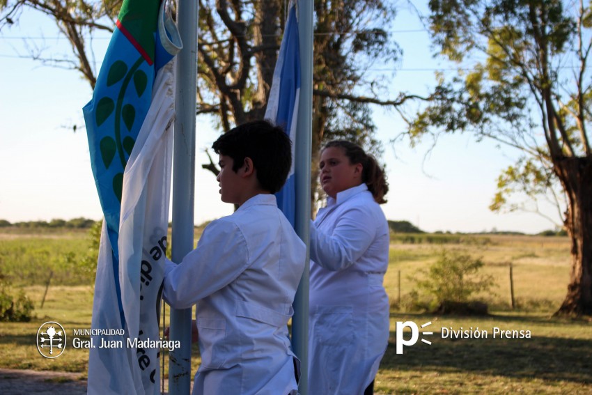 Realizaron nuevos reconocimientos  a alumnos destacados