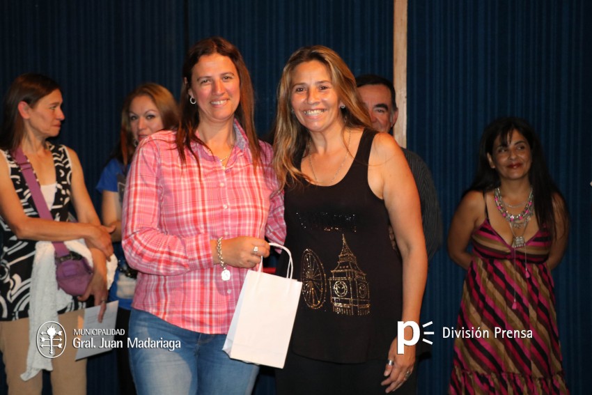 Realizaron nuevos reconocimientos  a alumnos destacados