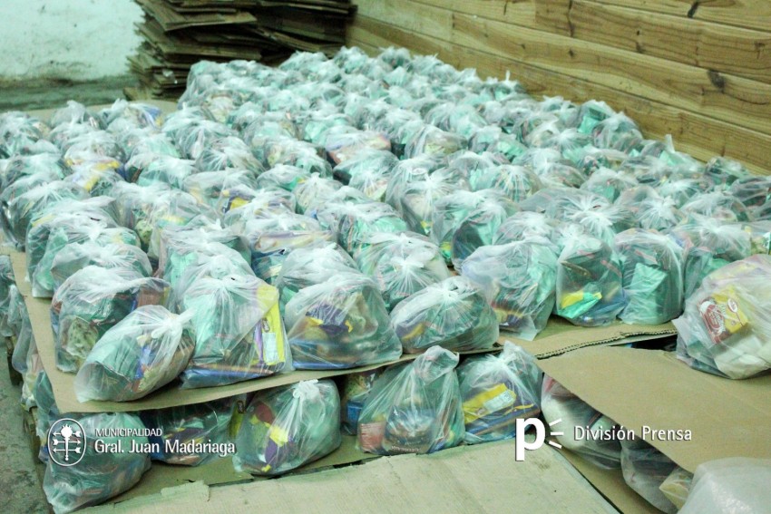 Inició la entrega gratuita de productos navideños