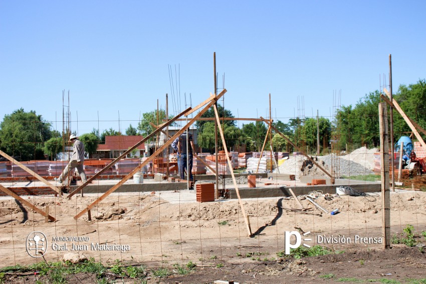 Avanza la construccin de las 50 viviendas sociales
