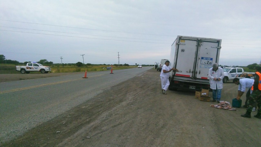 Decomisaron un cami�n que trasladaba mercader�a sin la habilitaci�n co