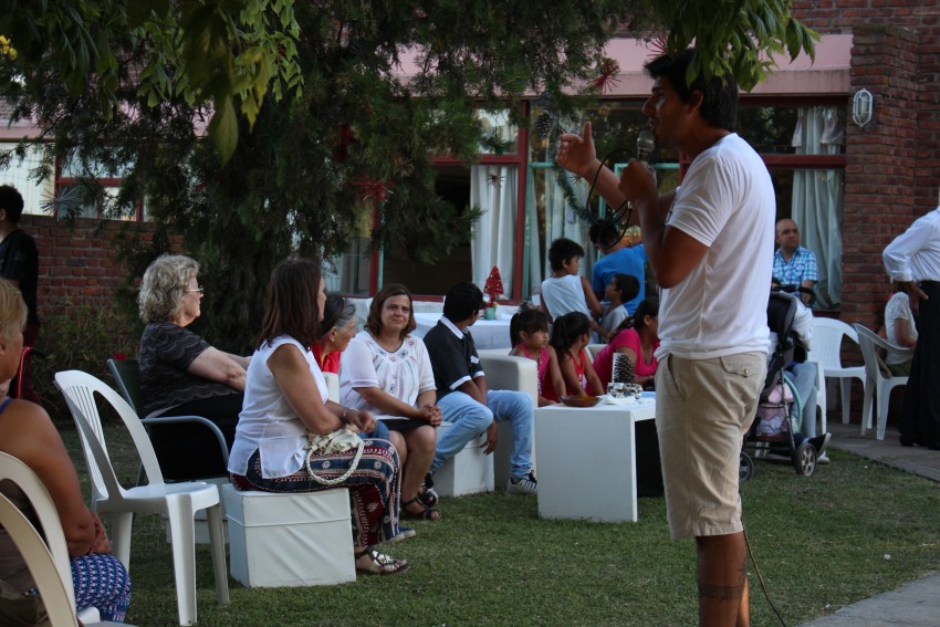 Los abuelos despidieron el ao con msica y baile