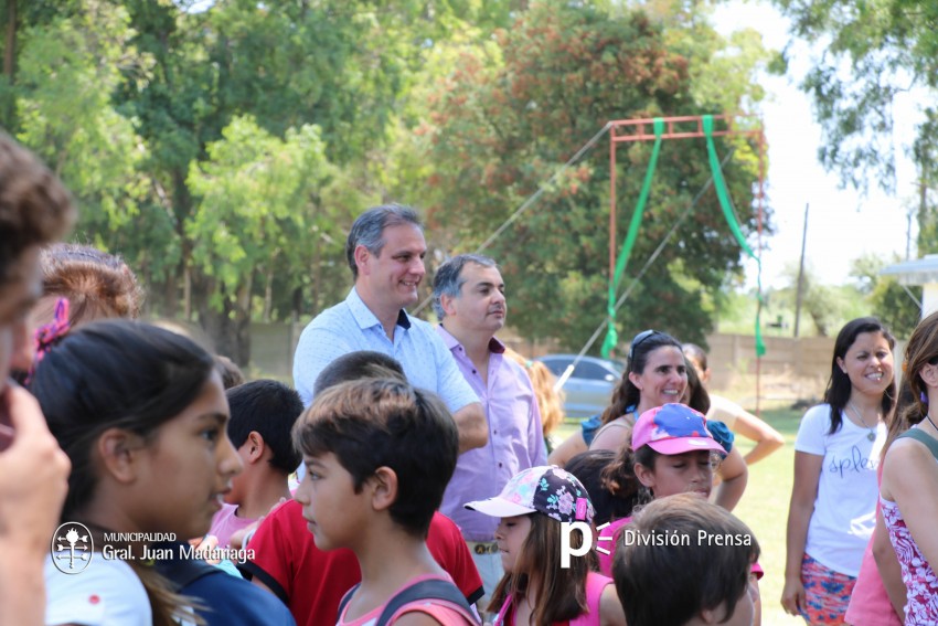 Inici� la actividad en la colonia de verano