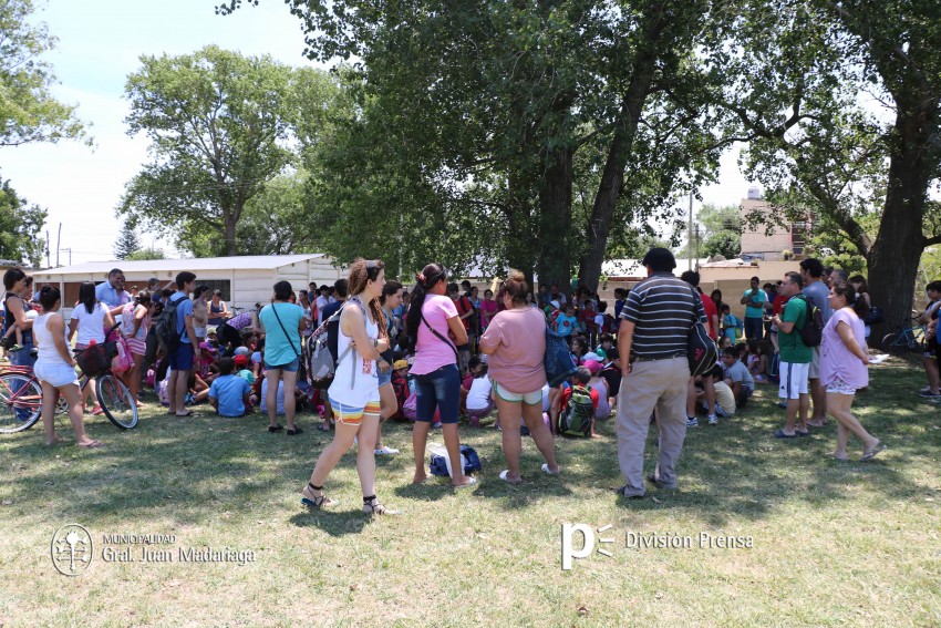 Inici� la actividad en la colonia de verano