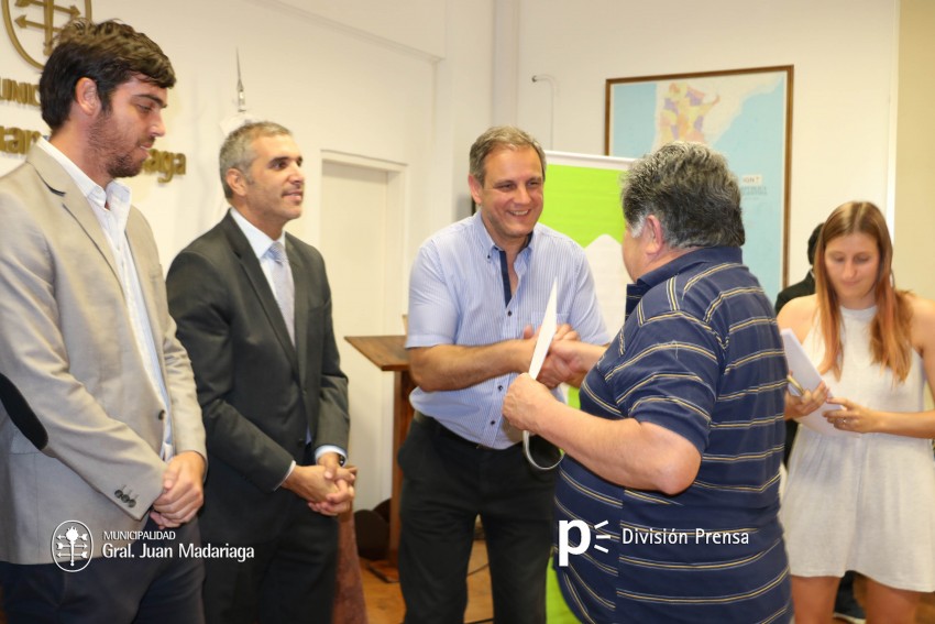 Santoro: Contar con la escritura de la vivienda es fundamental y sign