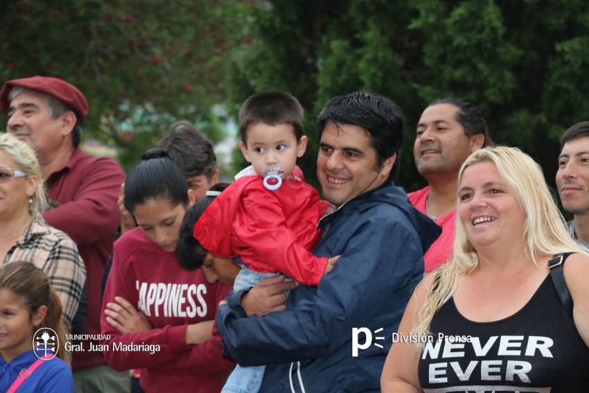 Cuentos, alegra y payasos para festejar la llegada de reyes en la pla