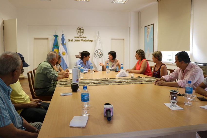 Jovanovic recibi a la embajadora de la repblica de Serbia