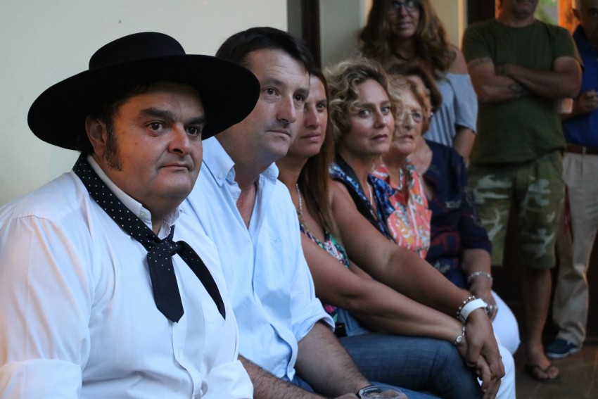 Hugo Gassioles cont ancdotas de su viaje en el Museo Histrico