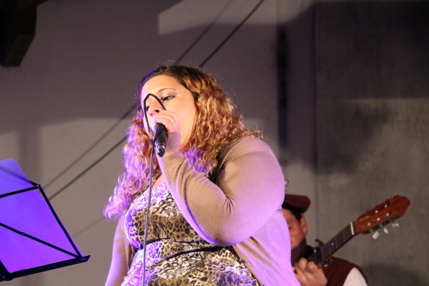 Se abri el ciclo veraniego de Folclore en los Barrios