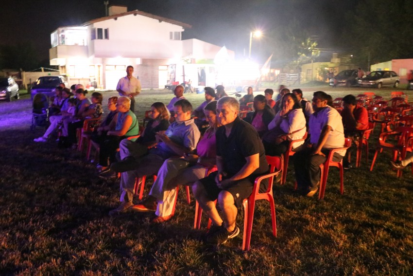 Folclore en los barrios pas por el Martn Fierro