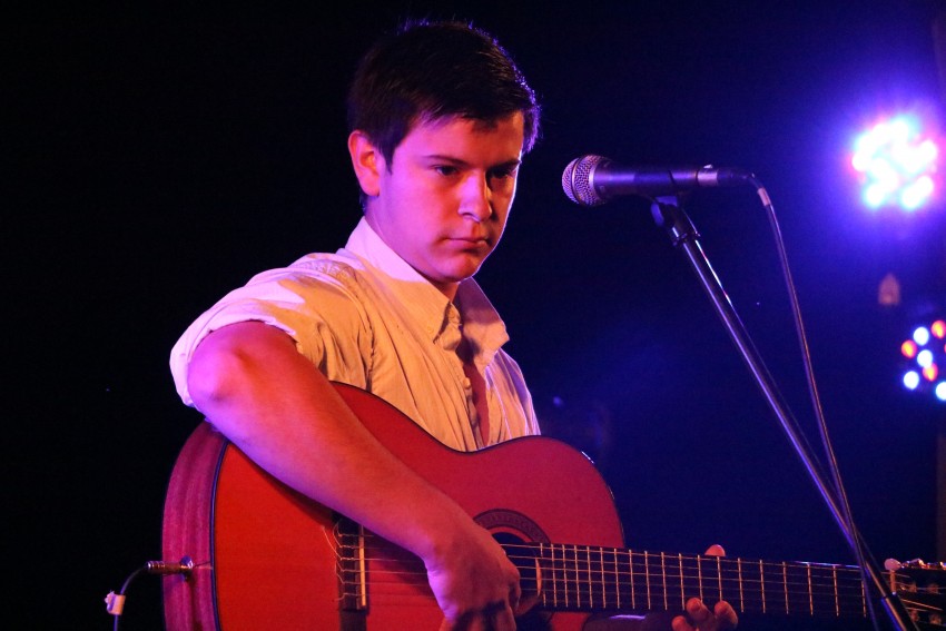 Folclore en los barrios pas por el Martn Fierro