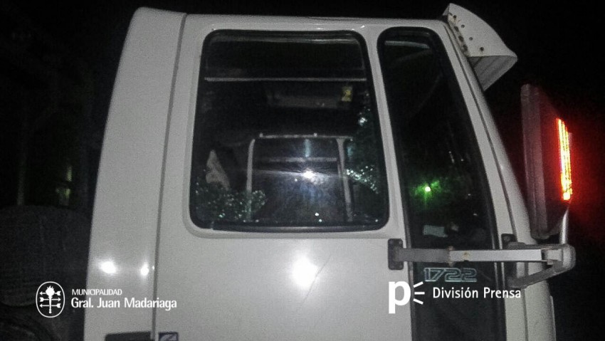 Investigan roturas en un cami�n con un elemento contundente