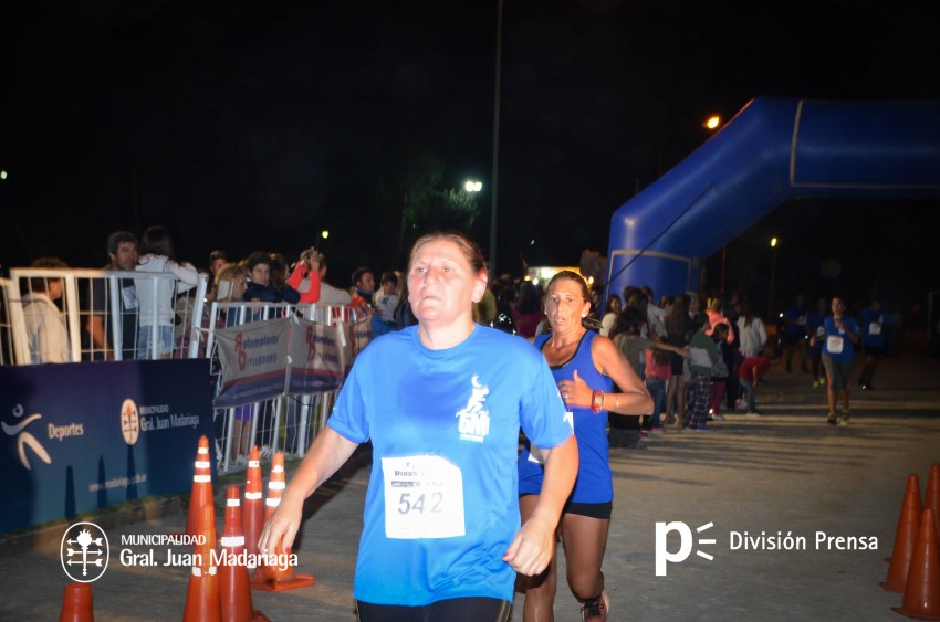 Las 5 millas nocturnas en fotos