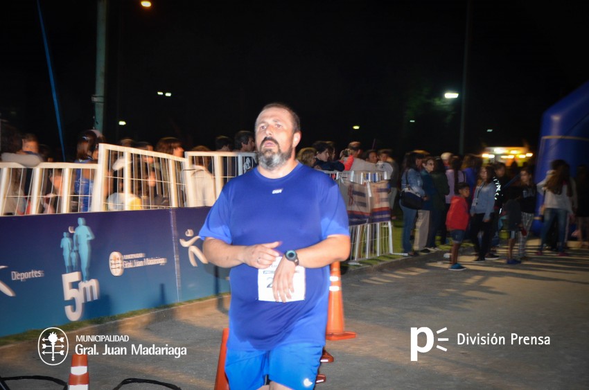 Las 5 millas nocturnas en fotos