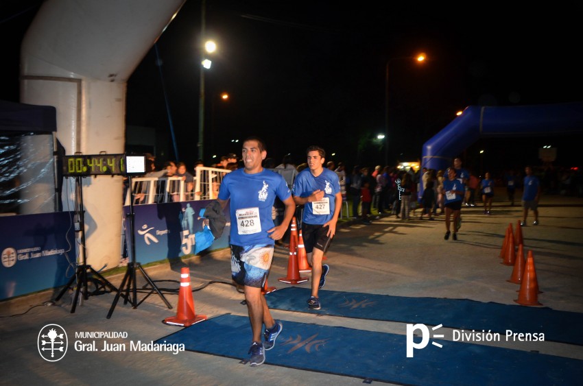 Las 5 millas nocturnas en fotos