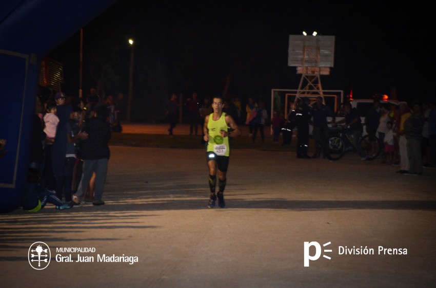 Las 5 millas nocturnas en fotos