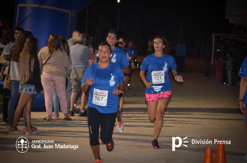 Las 5 millas nocturnas en fotos
